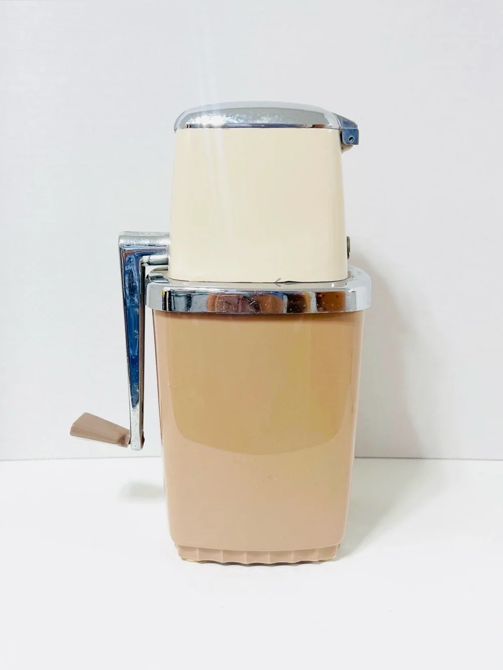 Vintage MCM Swing Away Retro Hand Crank Countertop Manual Ice Crusher Tan Brown